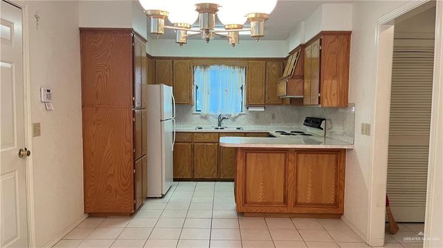 803 E Los Torritos Street, Weslaco, TX 78596