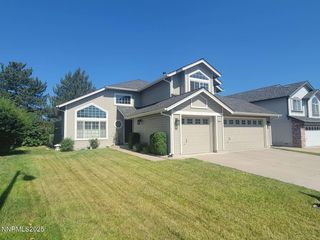 4515 Whitney Circle, Sparks, NV 89436