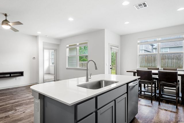 8025 City Top BLVD, Austin, TX 78724