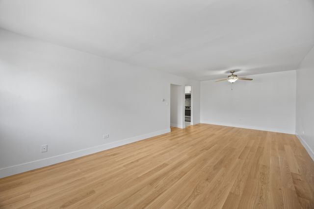 415 S LOMBARD Avenue 304, Oak Park, IL 60302