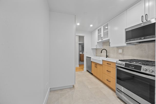 415 S LOMBARD Avenue 304, Oak Park, IL 60302