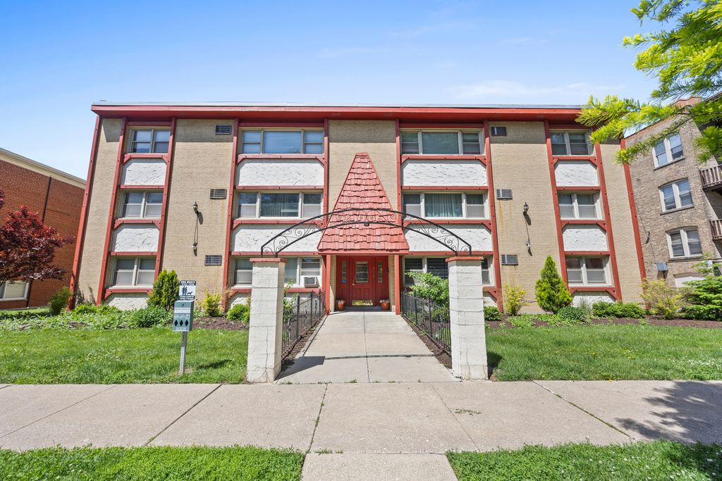 415 S LOMBARD Avenue 304, Oak Park, IL 60302