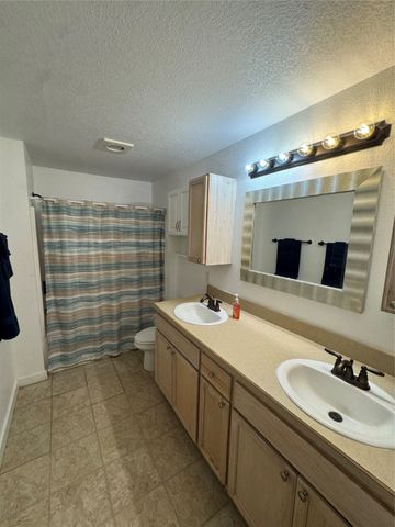 404 N Hannaford Street, Granbury, TX 76048