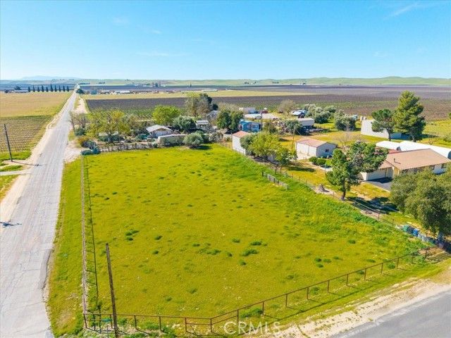 2100 Starkey Road, Shandon, CA 93461