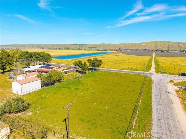 2100 Starkey Road, Shandon, CA 93461