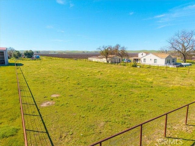 2100 Starkey Road, Shandon, CA 93461