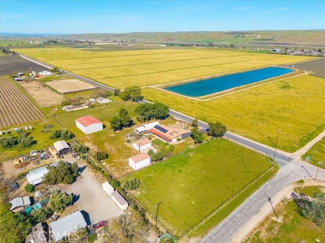 2100 Starkey Road, Shandon, CA 93461