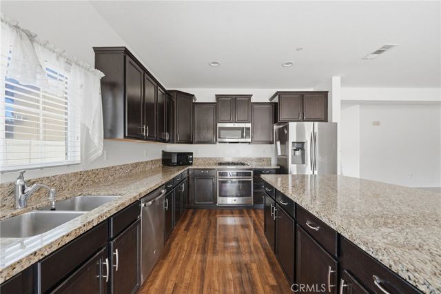 6815 Riverglen Court, Eastvale, CA 92880