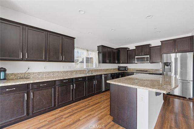 6815 Riverglen Court, Eastvale, CA 92880