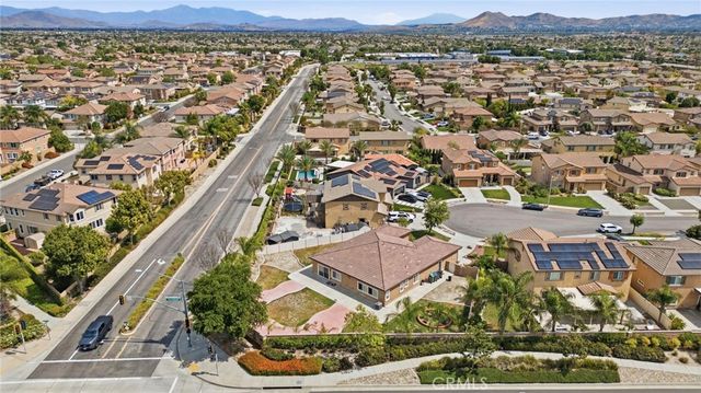 6815 Riverglen Court, Eastvale, CA 92880