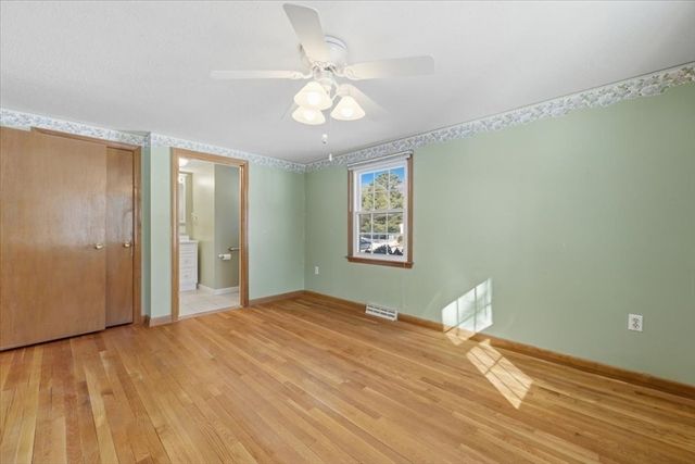 71 Clifford St, Yarmouth, MA 02664