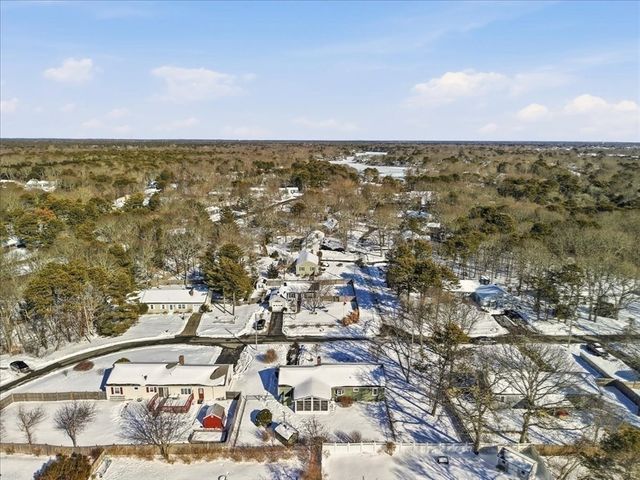 71 Clifford St, Yarmouth, MA 02664