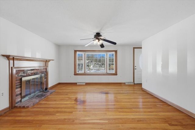 71 Clifford St, Yarmouth, MA 02664