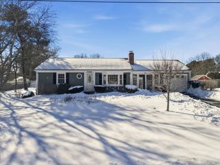 71 Clifford St, Yarmouth, MA 02664