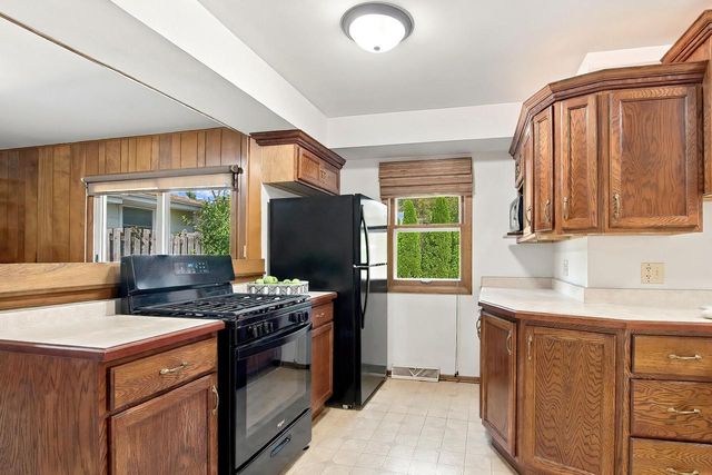 4726 69th STREET, Kenosha, WI 53142