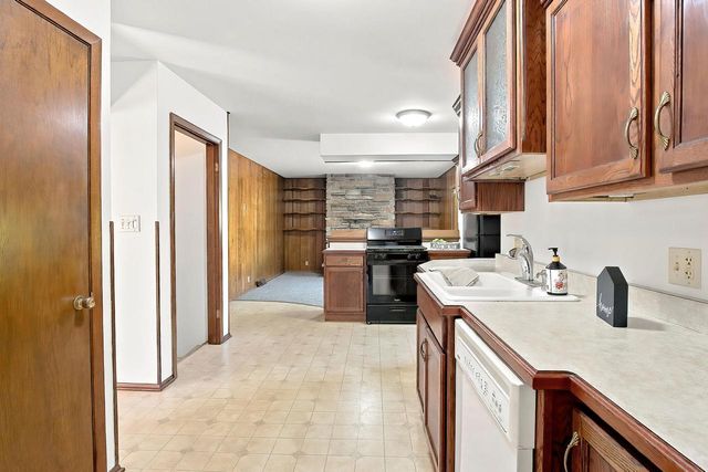 4726 69th STREET, Kenosha, WI 53142