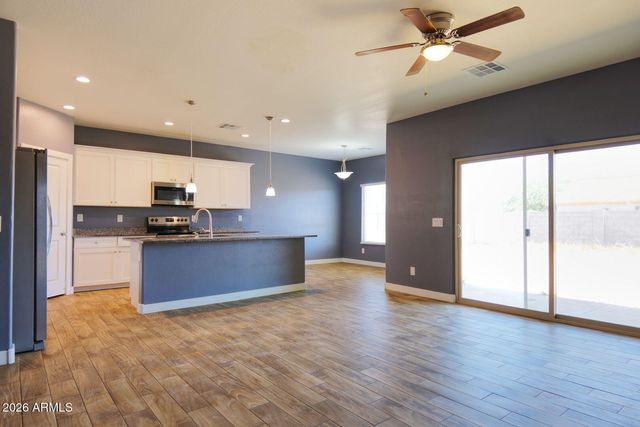 11001 W BENITO Drive, Arizona City, AZ 85123
