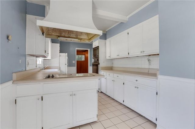 1421 Nerine Circle, Dunwoody, GA 30338
