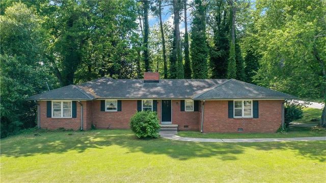 1421 Nerine Circle, Dunwoody, GA 30338