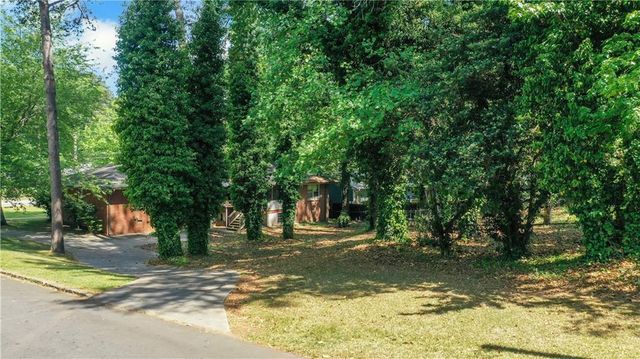 1421 Nerine Circle, Dunwoody, GA 30338