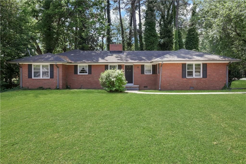 1421 Nerine Circle, Dunwoody, GA 30338