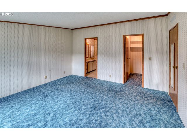 301 E COLUMBIA Dr 61, Newberg, OR 97132