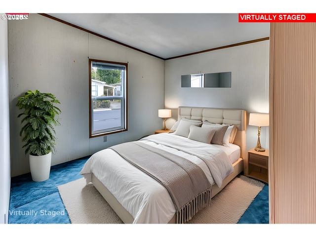 301 E COLUMBIA Dr 61, Newberg, OR 97132