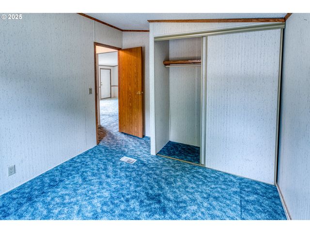 301 E COLUMBIA Dr 61, Newberg, OR 97132