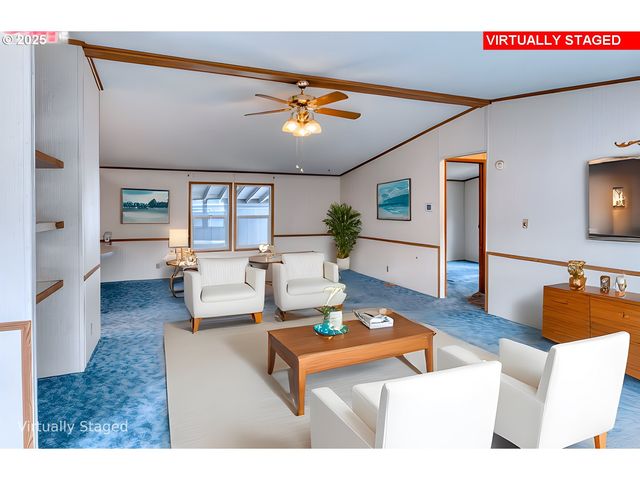 301 E COLUMBIA Dr 61, Newberg, OR 97132