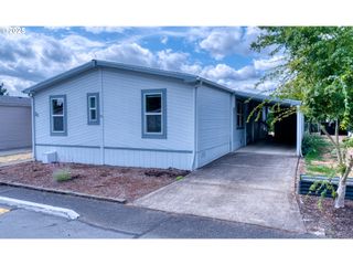 301 E COLUMBIA Dr 61, Newberg, OR 97132