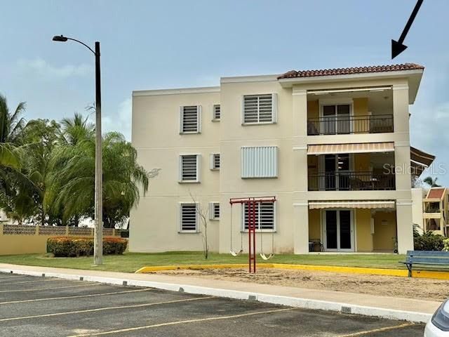 CARR 968 KM 1.8 LAS PICUAS MAMEYES F-3, Rio Grande, PR 00745