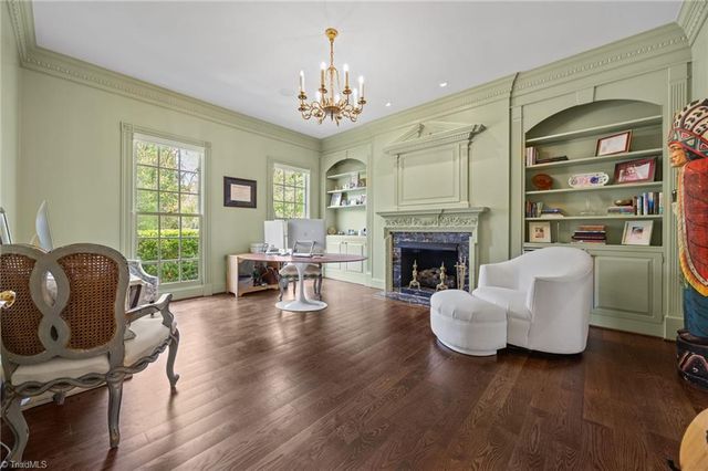 1 Captains Point, Greensboro, NC 27455