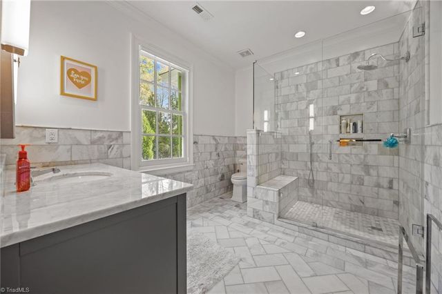 1 Captains Point, Greensboro, NC 27455