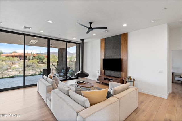 6940 E HORIZON Drive, Cave Creek, AZ 85331