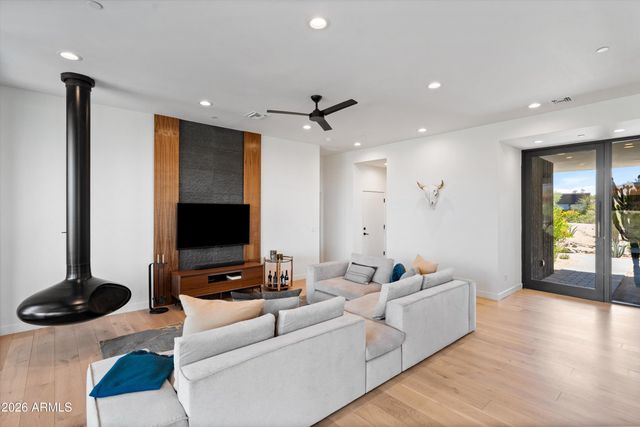 6940 E HORIZON Drive, Cave Creek, AZ 85331