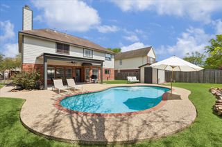 7022 Red Coral Drive, Pasadena, TX 77505