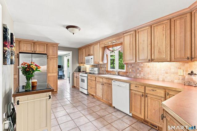 110 Orchard Hill Drive, Windsor Locks, CT 06096