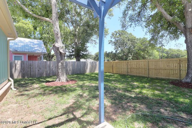 166 Daisy Street, Biloxi, MS 39531