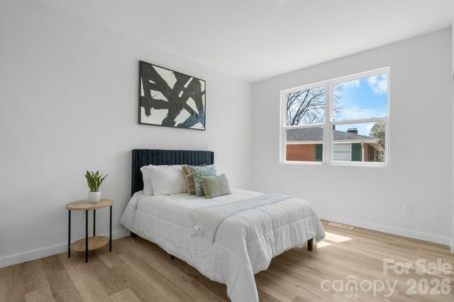 1141 & 1143 12th Street Drive SW, Hickory, NC 28602