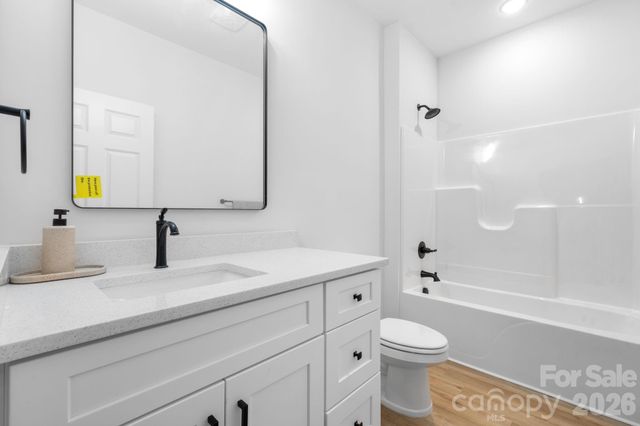 1141 & 1143 12th Street Drive SW, Hickory, NC 28602