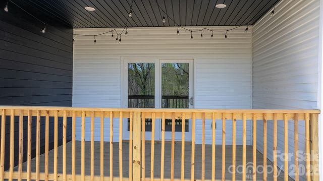 1141 & 1143 12th Street Drive SW, Hickory, NC 28602