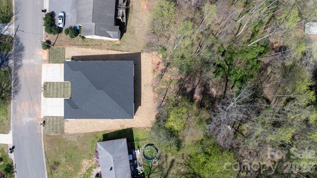 1141 & 1143 12th Street Drive SW, Hickory, NC 28602