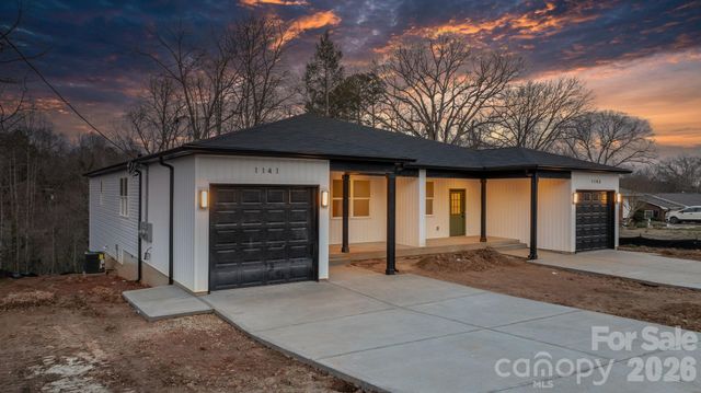 1141 & 1143 12th Street Drive SW, Hickory, NC 28602