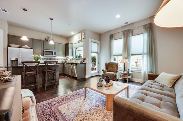 4533 Mattie ST, Austin, TX 78723