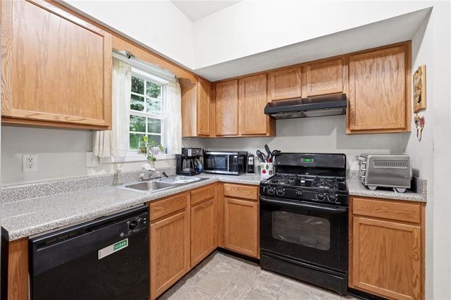 105 Twin Pines Court, Dallas, GA 30132