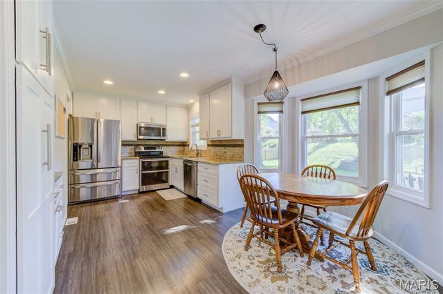 2336 Sportsmen Hill Drive, Chesterfield, MO 63017