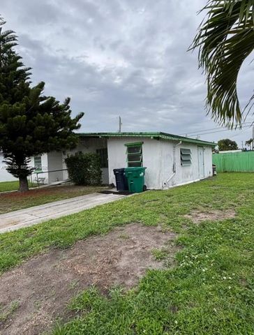 11410 SW 44th Street, Miami, FL 33165