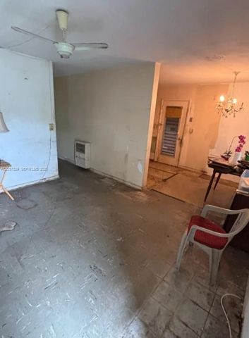 11410 SW 44th Street, Miami, FL 33165