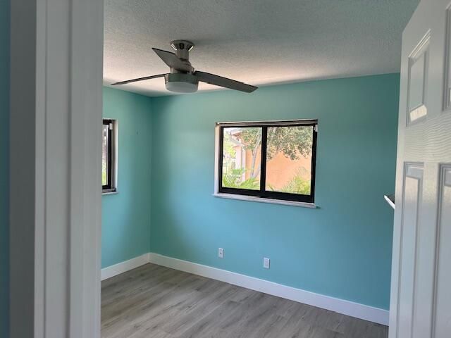 907 SE Lake Street, Stuart, FL 34994