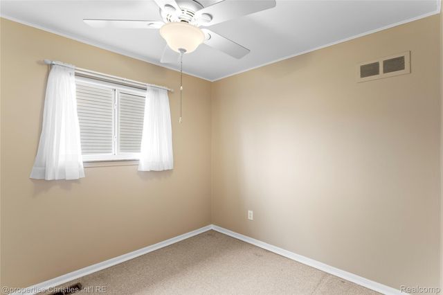 8834 Janis Street, Shelby Charter Township, MI 48317